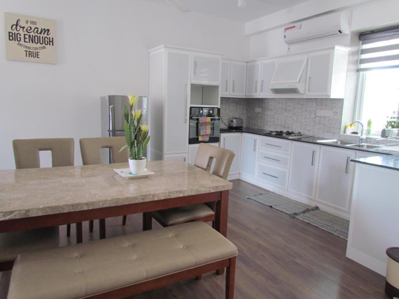 Kmc Villa Dehiwala-Mount Lavinia Екстериор снимка