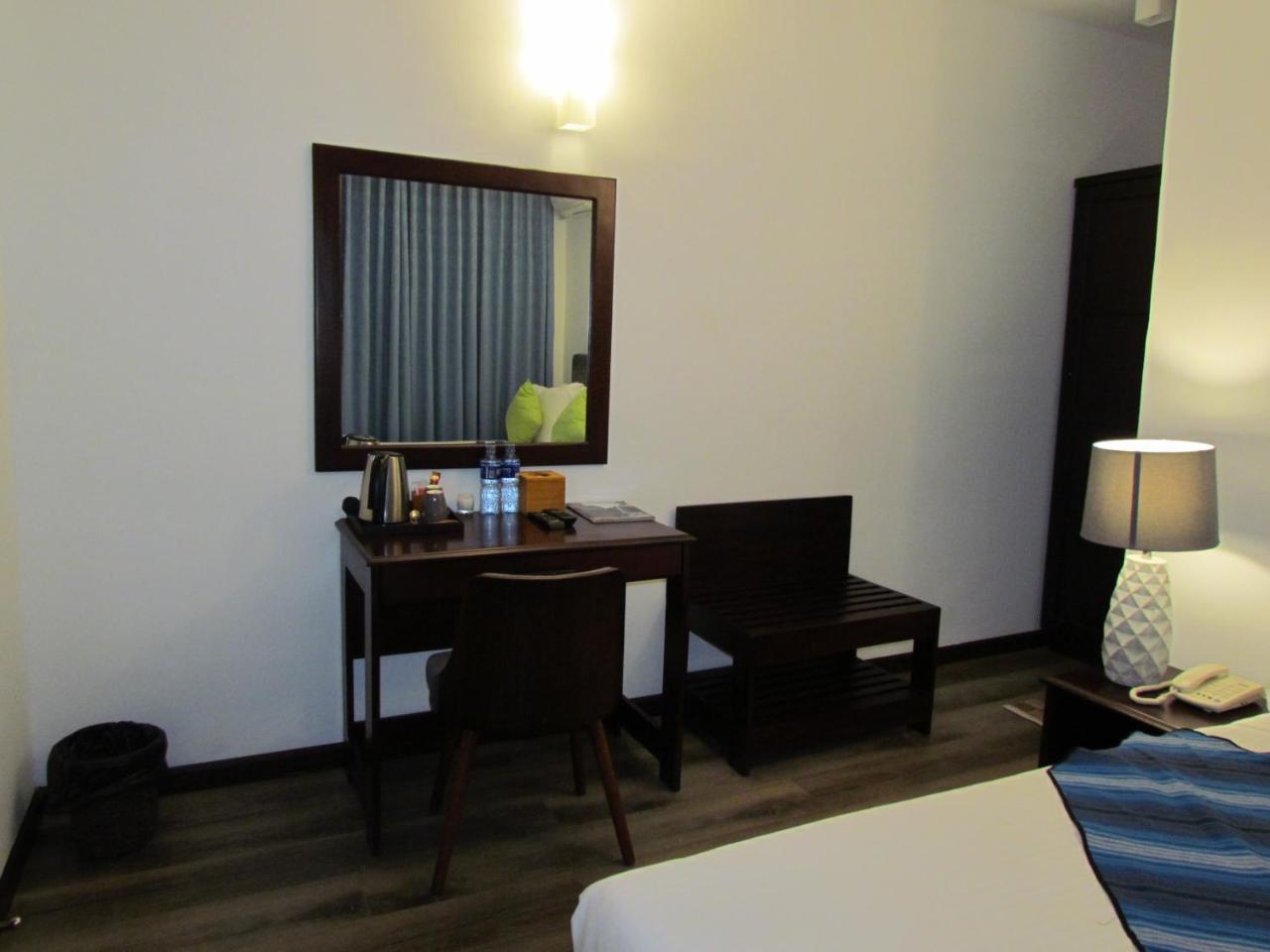 Kmc Villa Dehiwala-Mount Lavinia Екстериор снимка