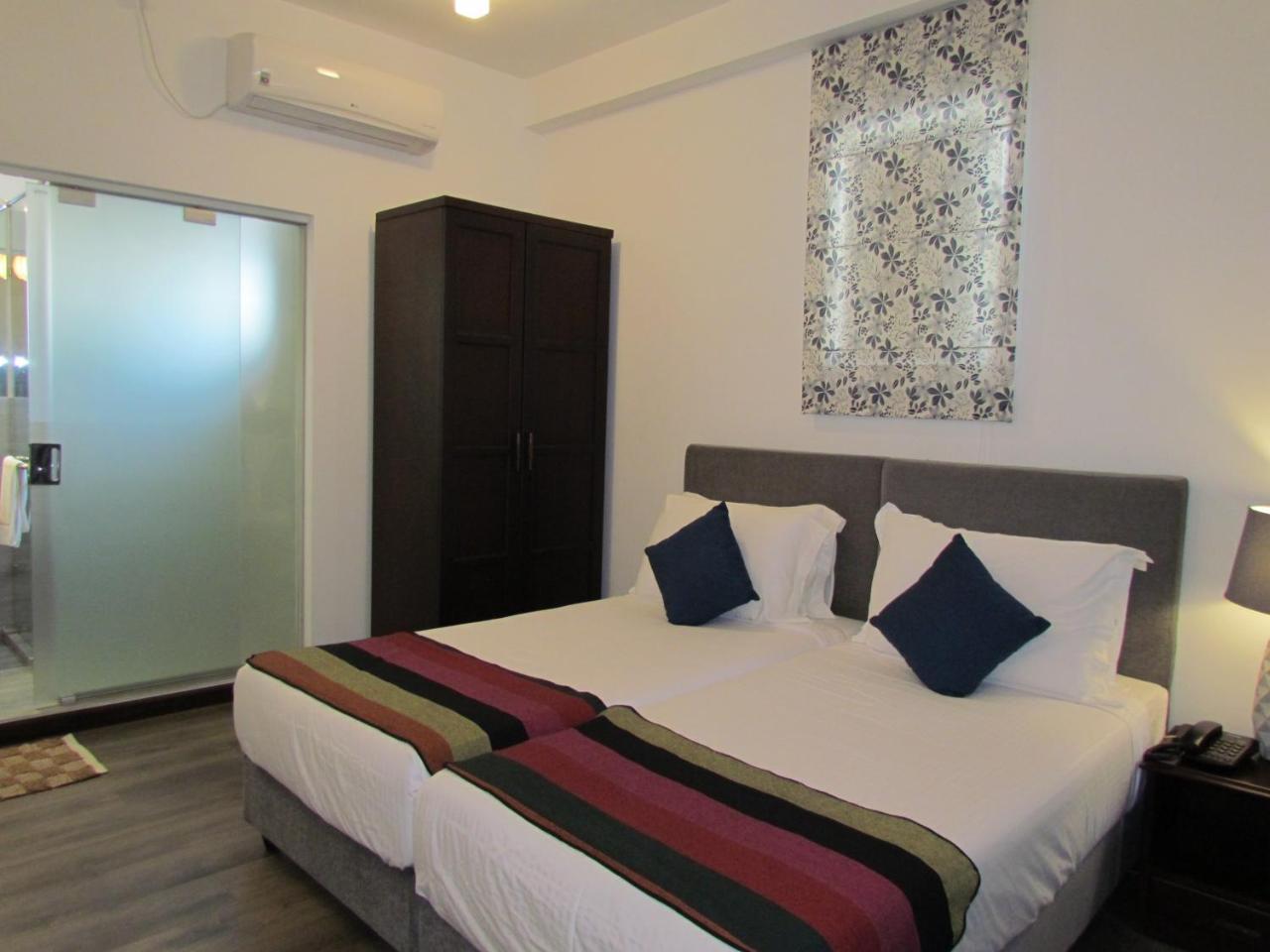 Kmc Villa Dehiwala-Mount Lavinia Екстериор снимка